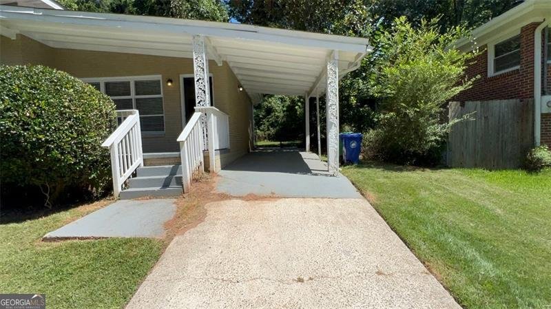 2782 ROCKCLIFF Road Atlanta - 3