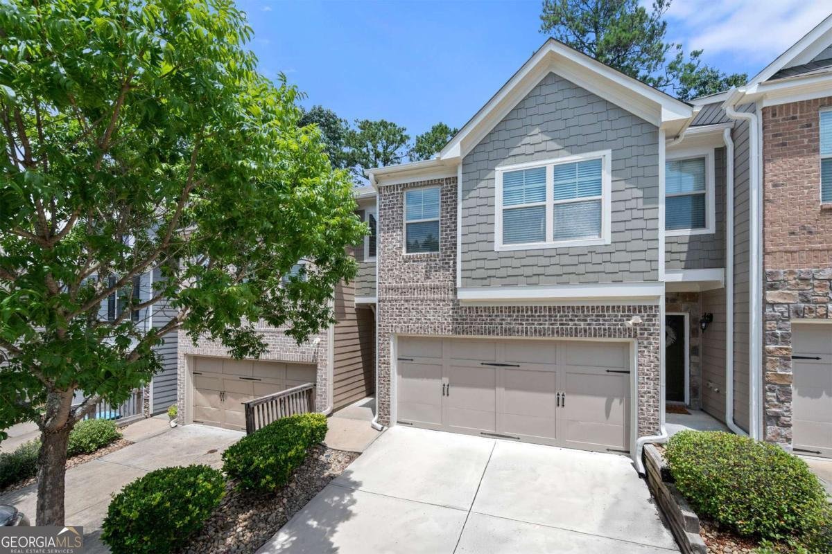 1697 Paxton Drive Lilburn - 1