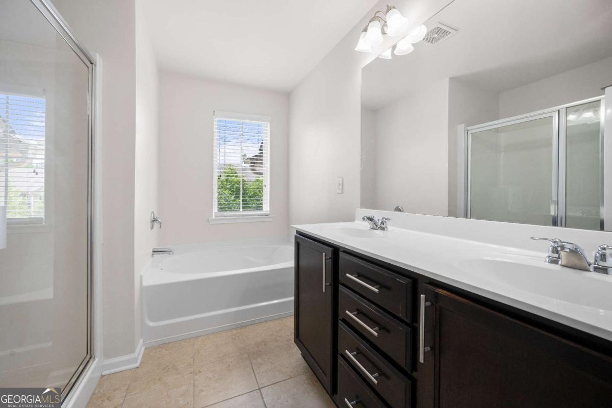 1697 Paxton Drive Lilburn - 16