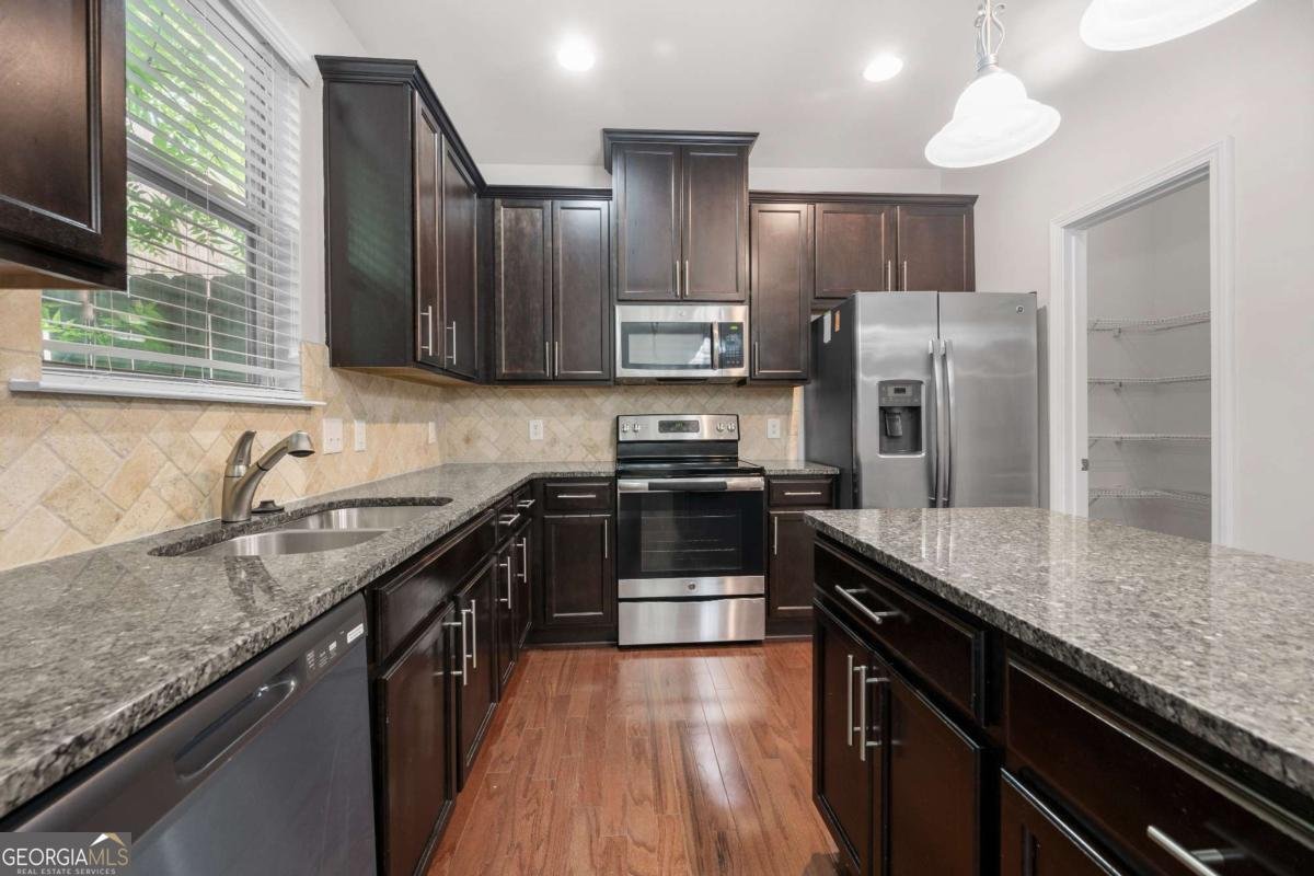 1697 Paxton Drive Lilburn - 6