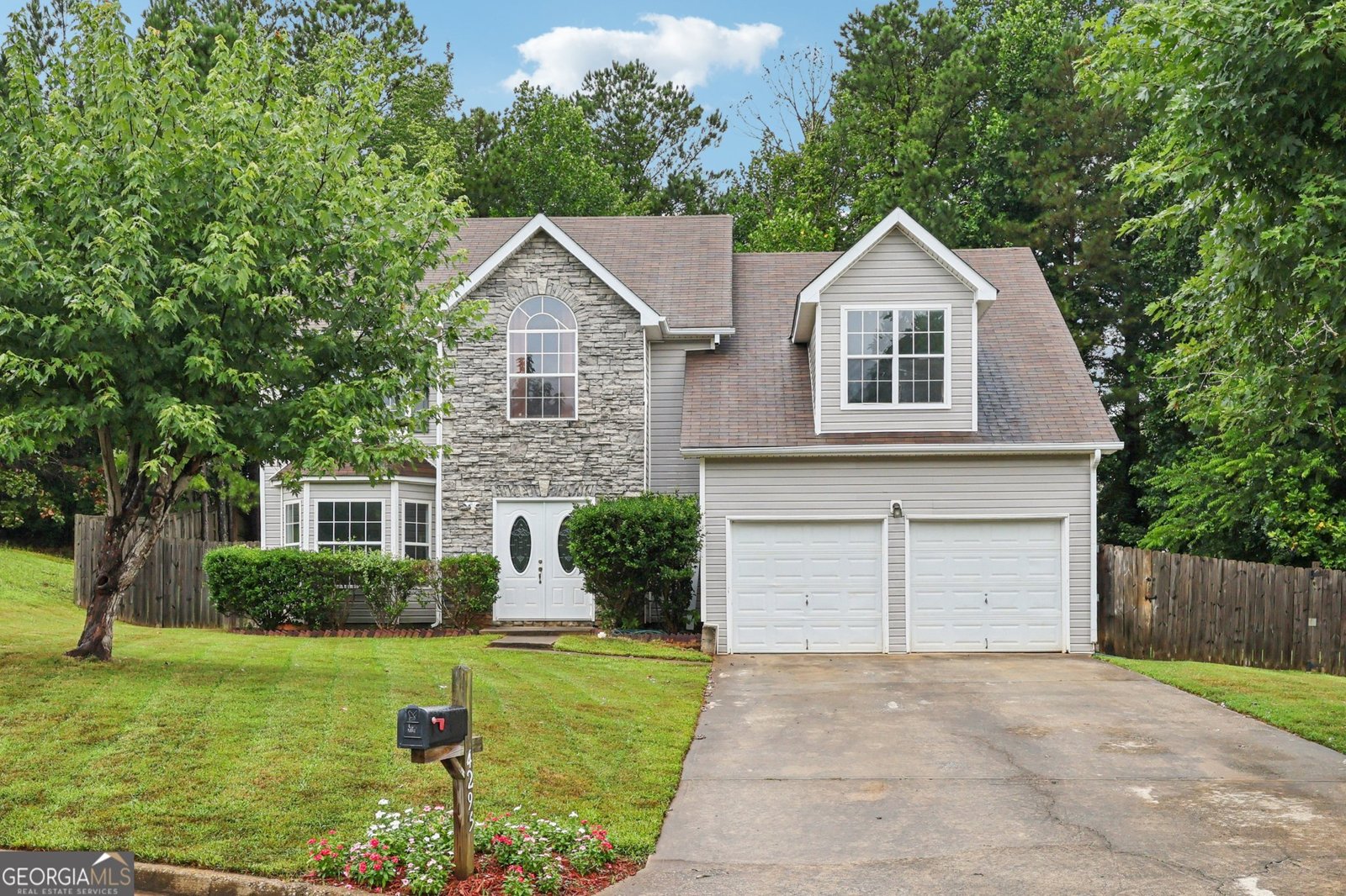 4295 Caroline Court Douglasville - 1