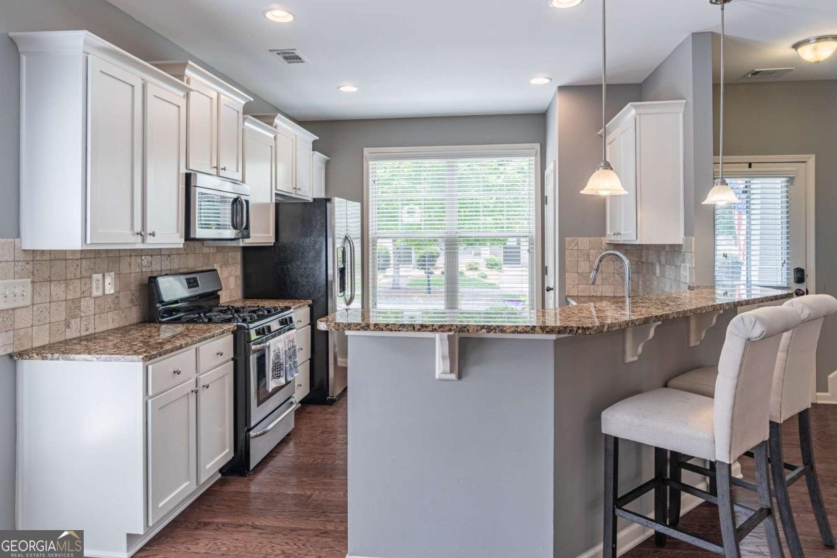 756 Village Field Court Suwanee - 16