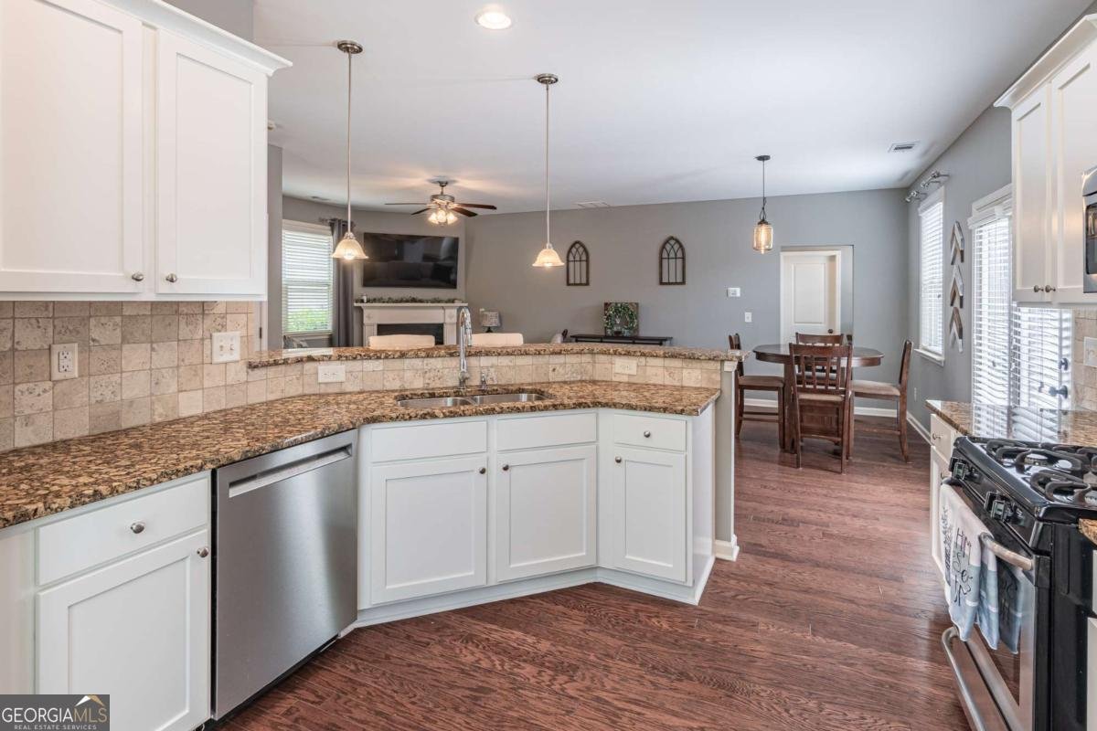 756 Village Field Court Suwanee - 18