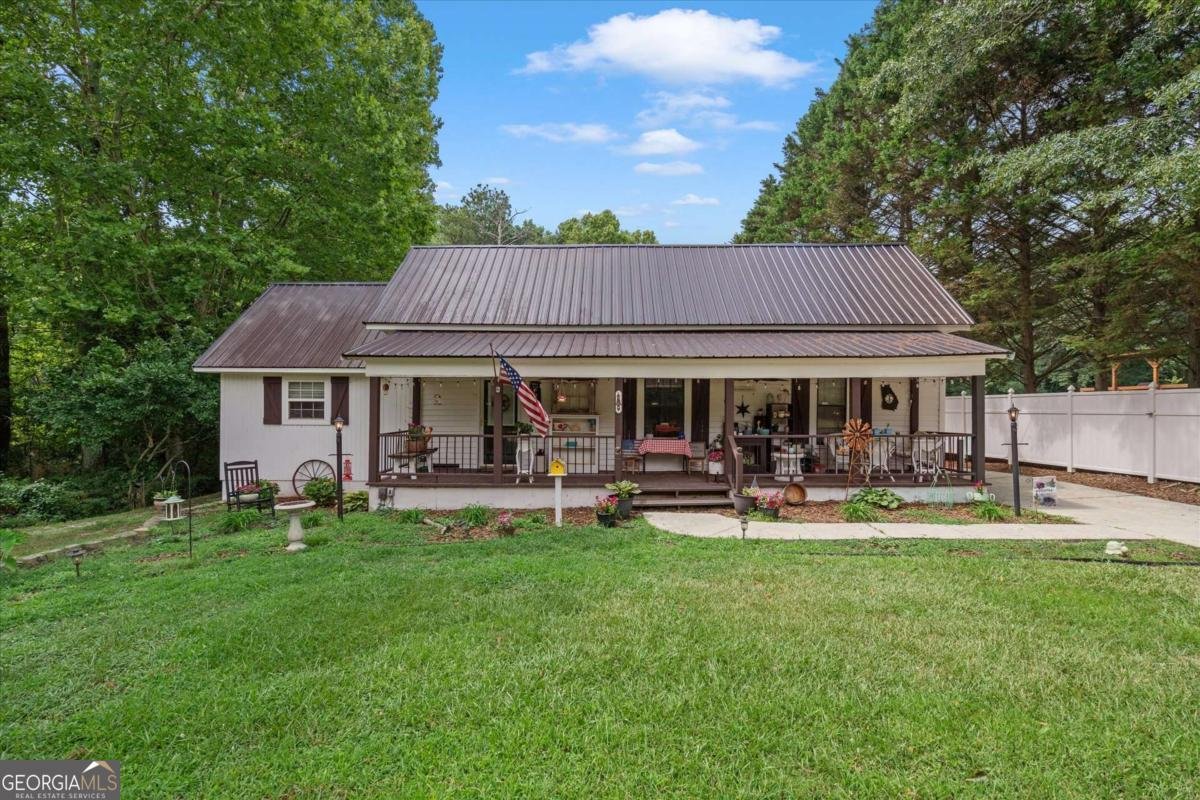 1810 Burwell Road Carrollton - 1