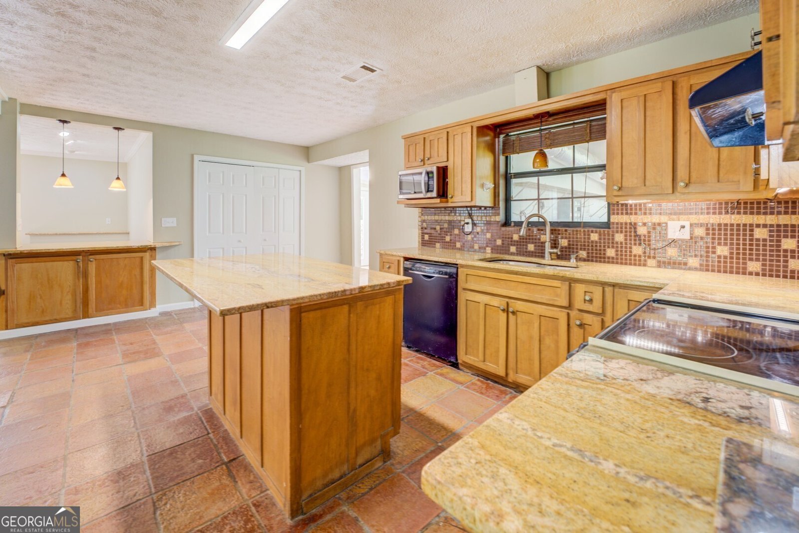95 Dixie Trail Covington - 37