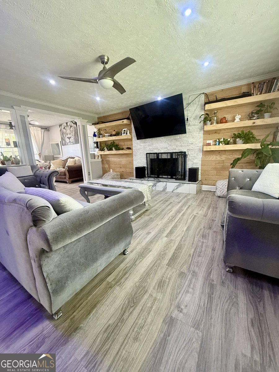2256 Swan Lake Court Grayson - 12