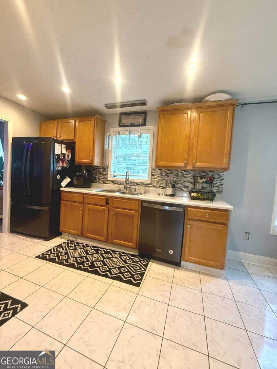 2256 Swan Lake Court Grayson - 6