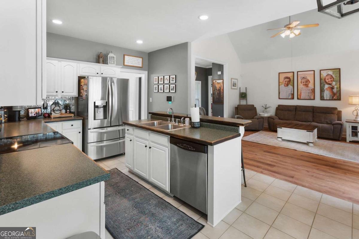 221 Creekside Drive Arnoldsville - 22