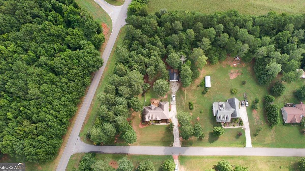 221 Creekside Drive Arnoldsville - 46