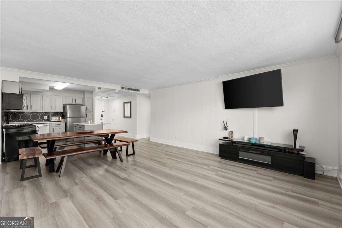 2965 Pharr Court South Atlanta - 10