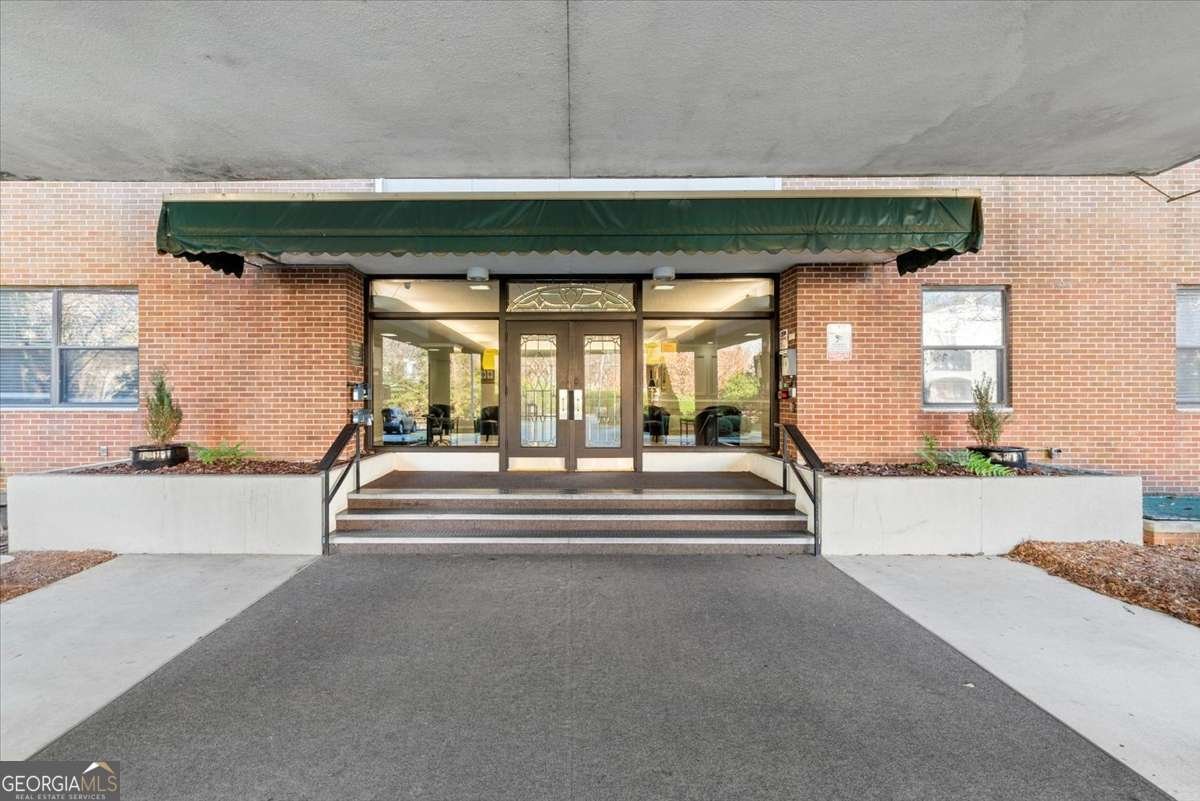 2965 Pharr Court South Atlanta - 26