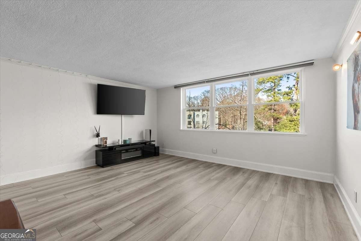 2965 Pharr Court South Atlanta - 9