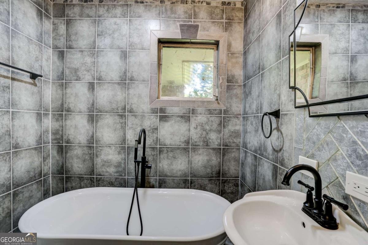 188 Pine Forest Drive Lawrenceville - 18