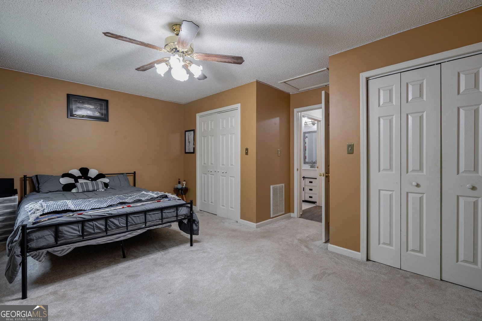 1131 HOLLOW CREEK Watkinsville - 39