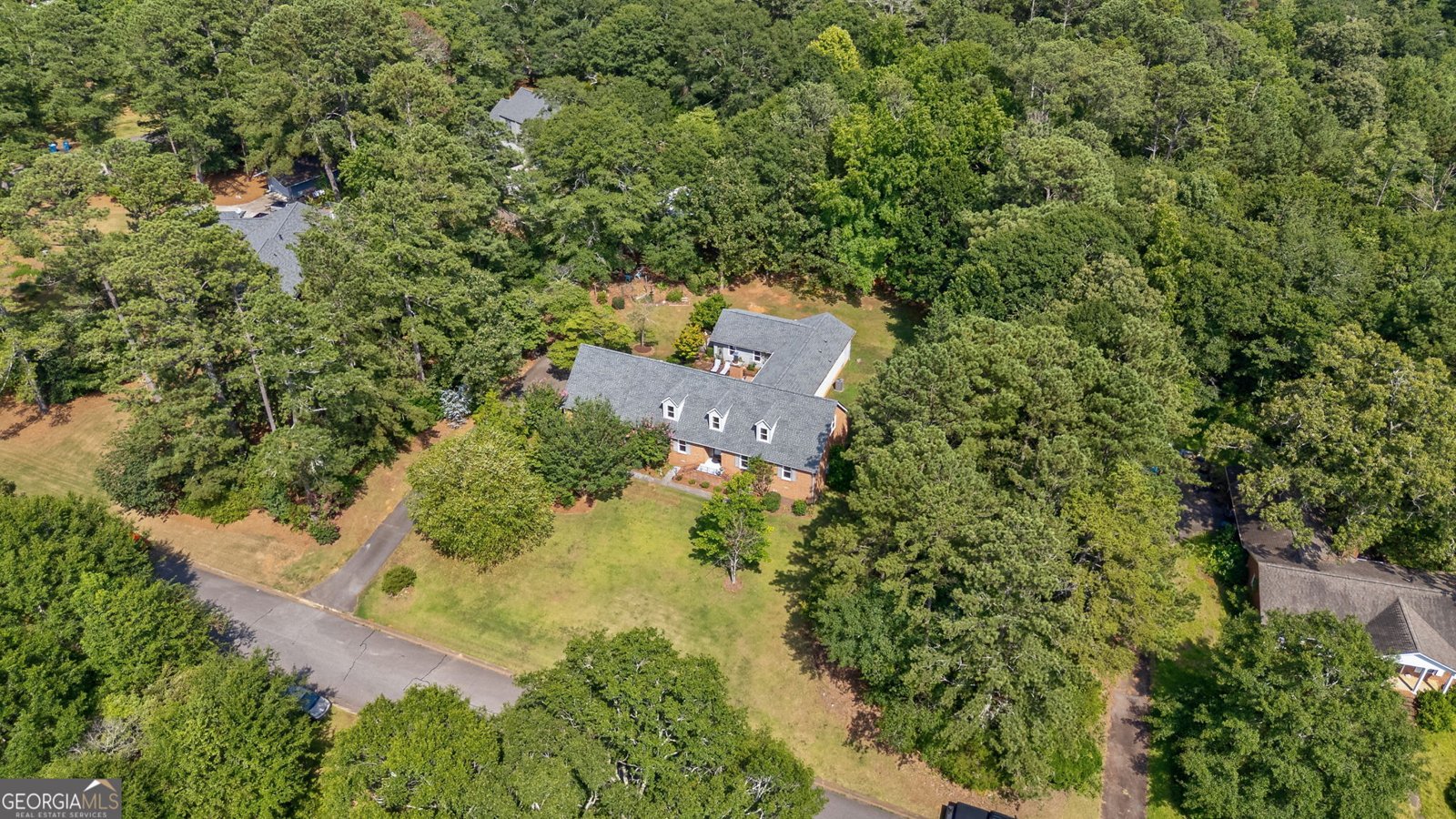 1131 HOLLOW CREEK Watkinsville - 54