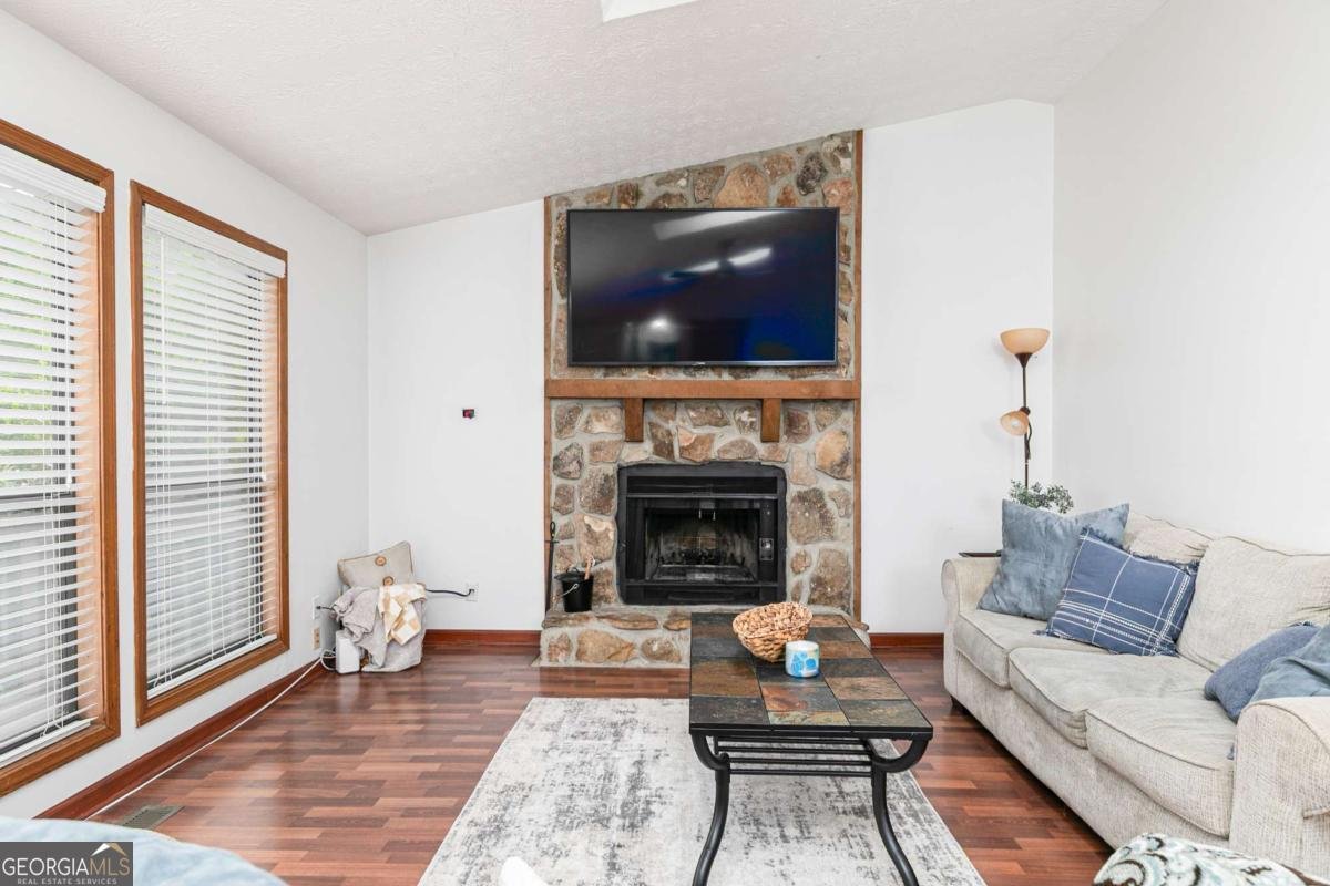 4065 Maxanne Drive Kennesaw - 2