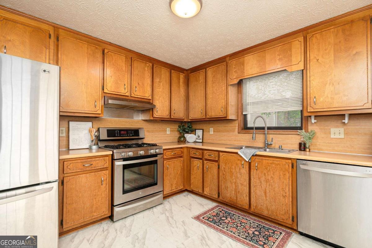 4065 Maxanne Drive Kennesaw - 5