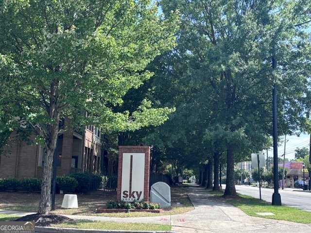 898 Oak Street Atlanta - 29