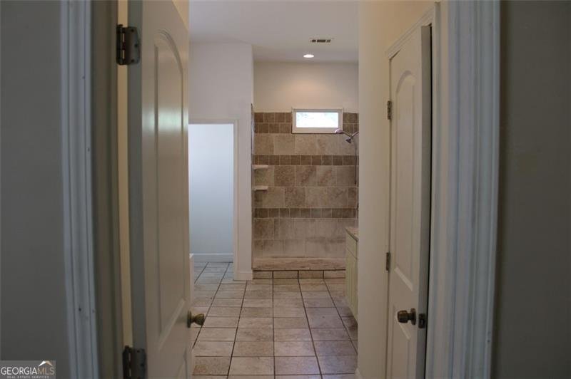 131 JOHNS CREEK Lane Stockbridge - 21
