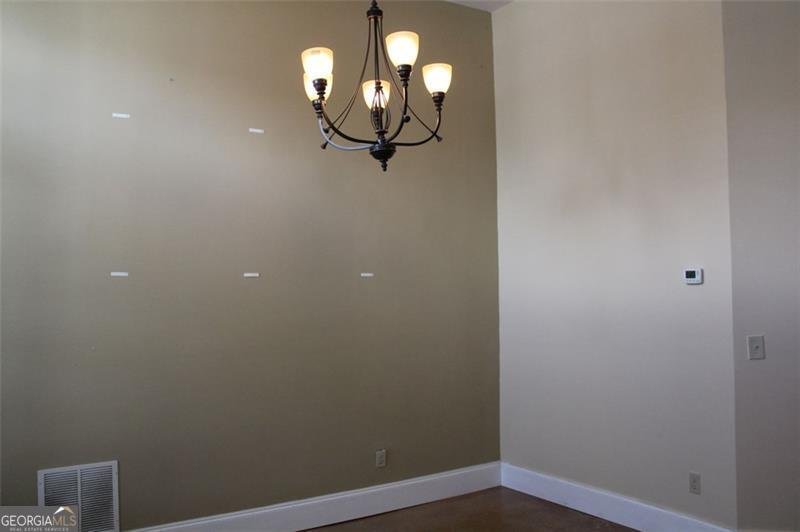 131 JOHNS CREEK Lane Stockbridge - 9