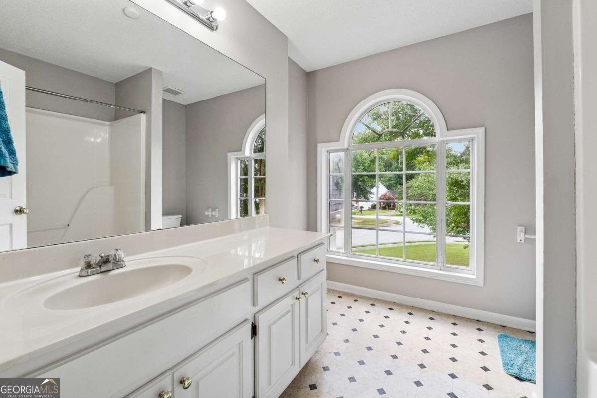 1093 Forest View Lane Lilburn - 22