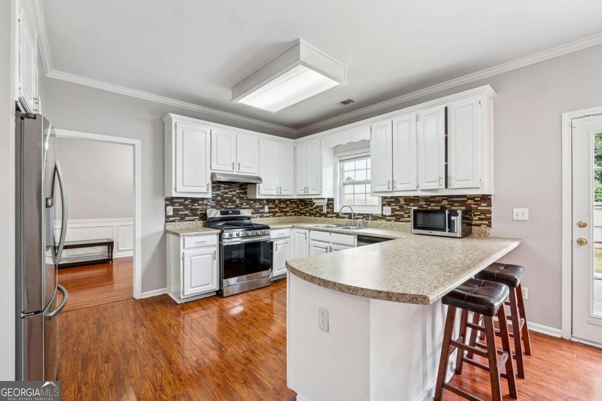 1093 Forest View Lane Lilburn - 6