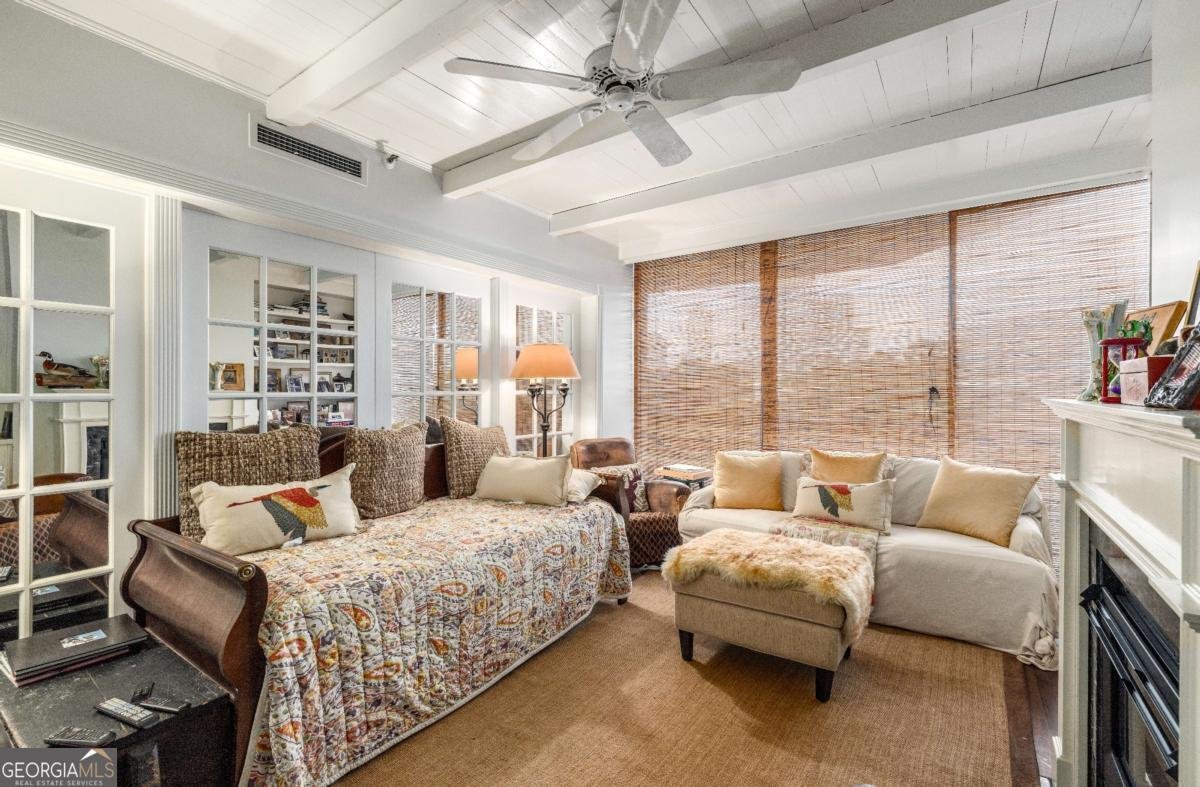2660 Peachtree Road Atlanta - 27
