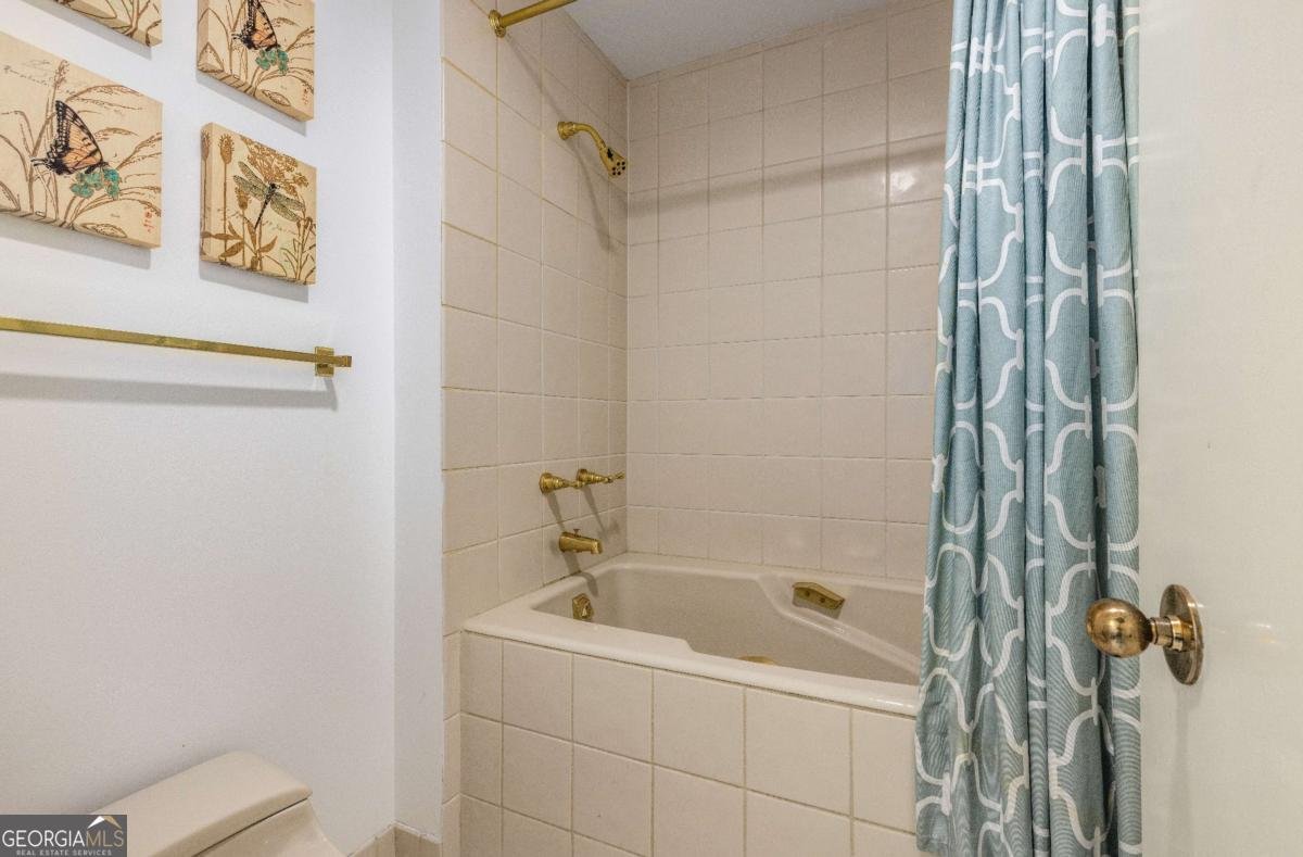 2660 Peachtree Road Atlanta - 35