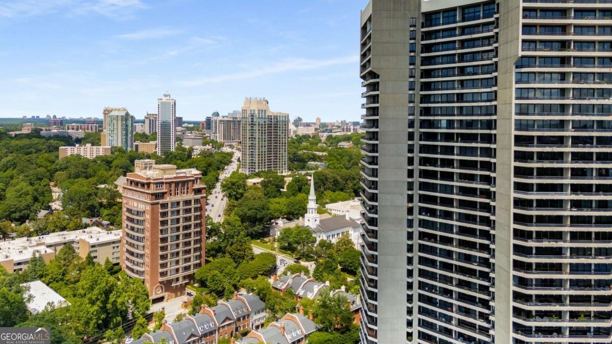 2660 Peachtree Road Atlanta - 73