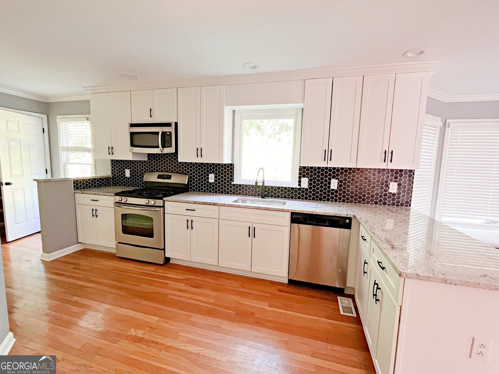 5119 Sherrer Drive Acworth - 5