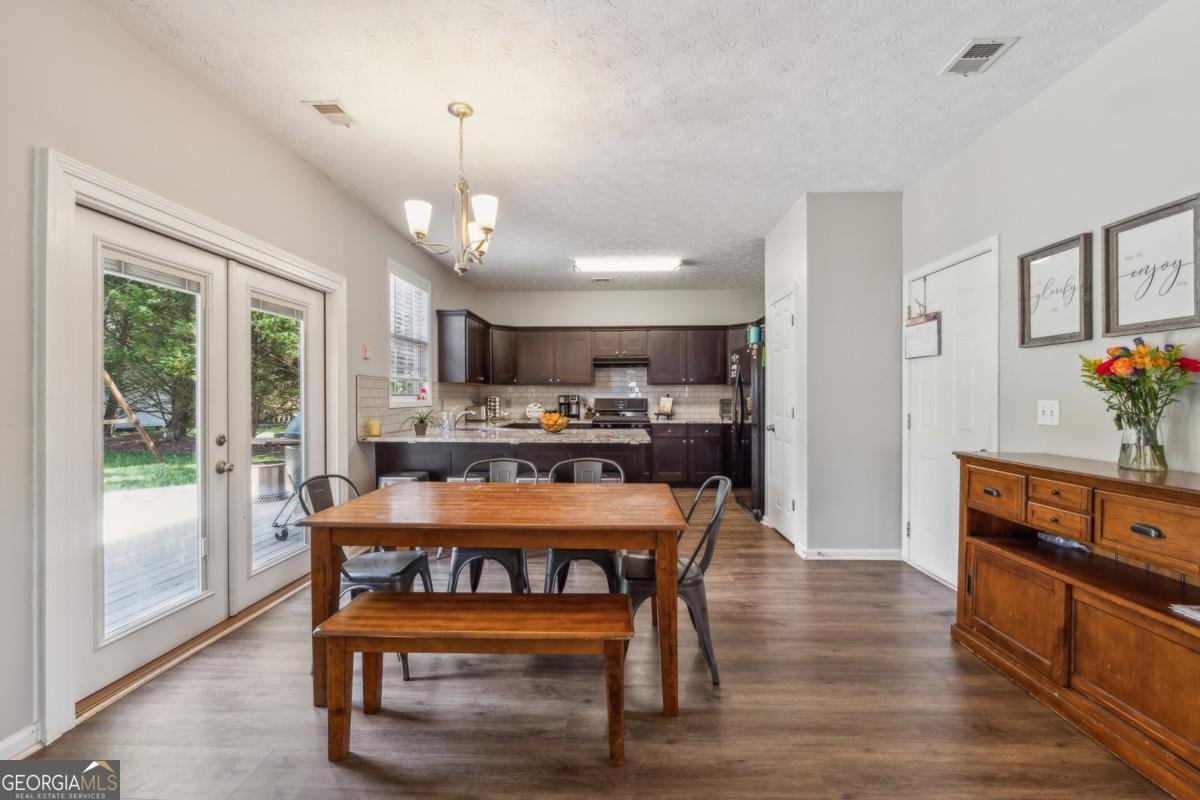 7325 Valance Lane Cumming - 16