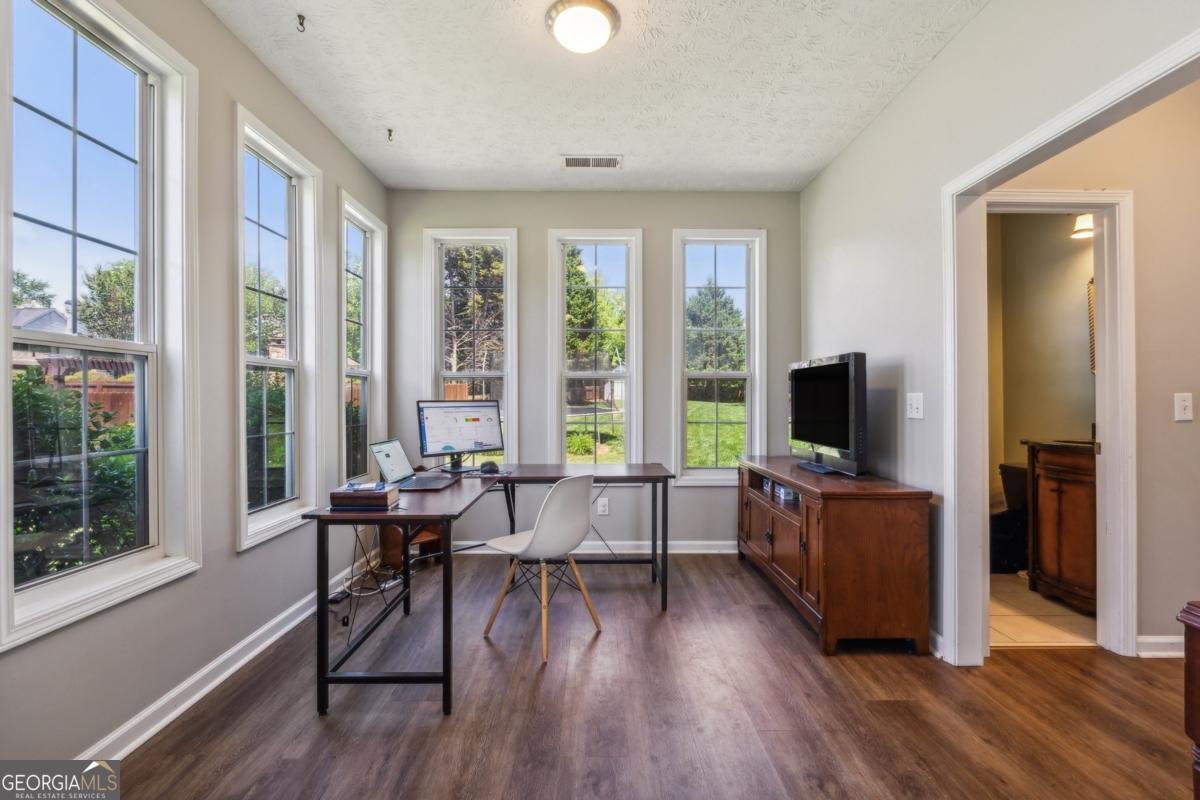 7325 Valance Lane Cumming - 8