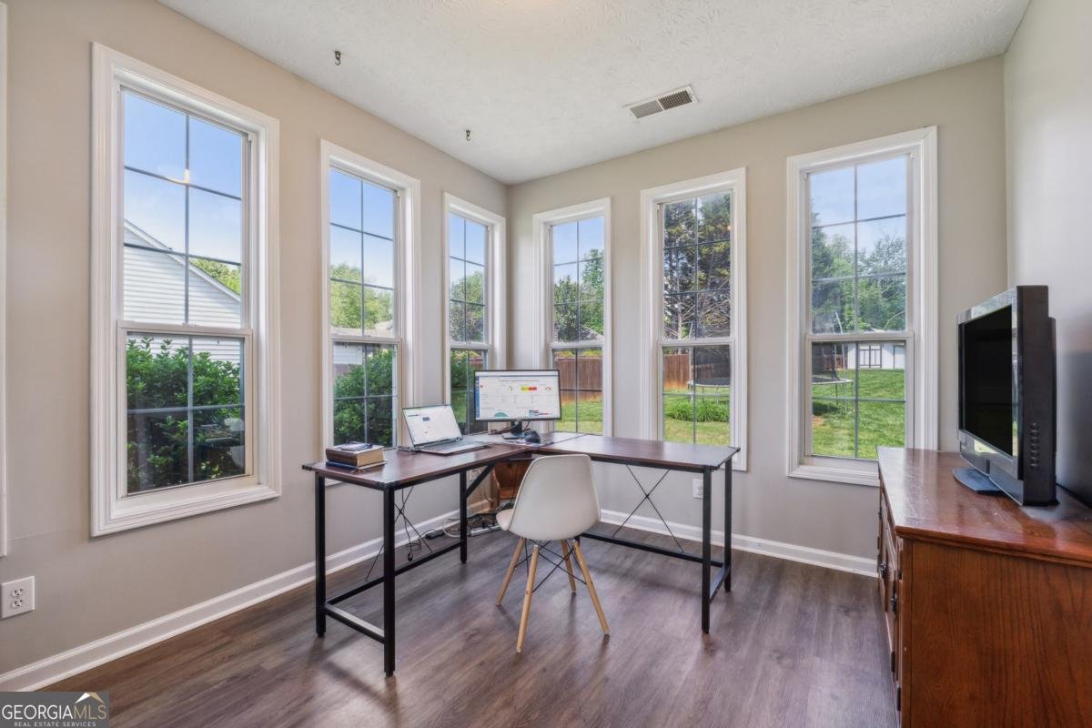 7325 Valance Lane Cumming - 9