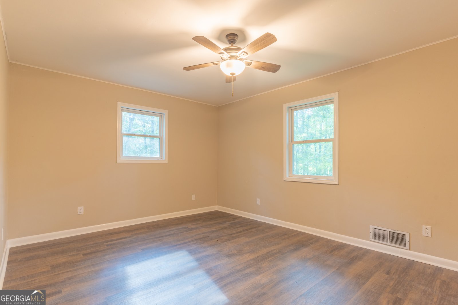 60 Laurie Lane Covington - 28