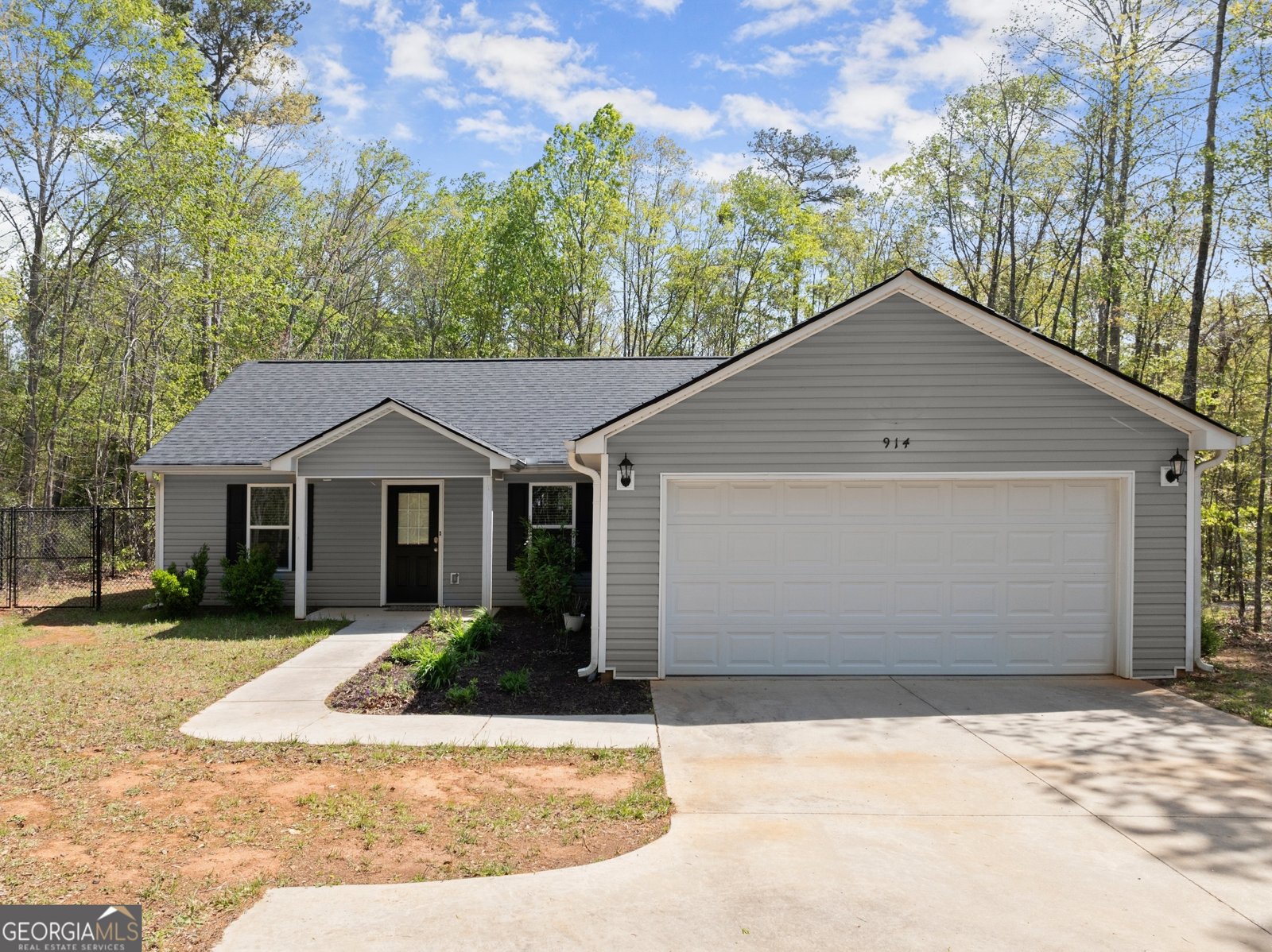 914 Highway 105 Demorest - 1