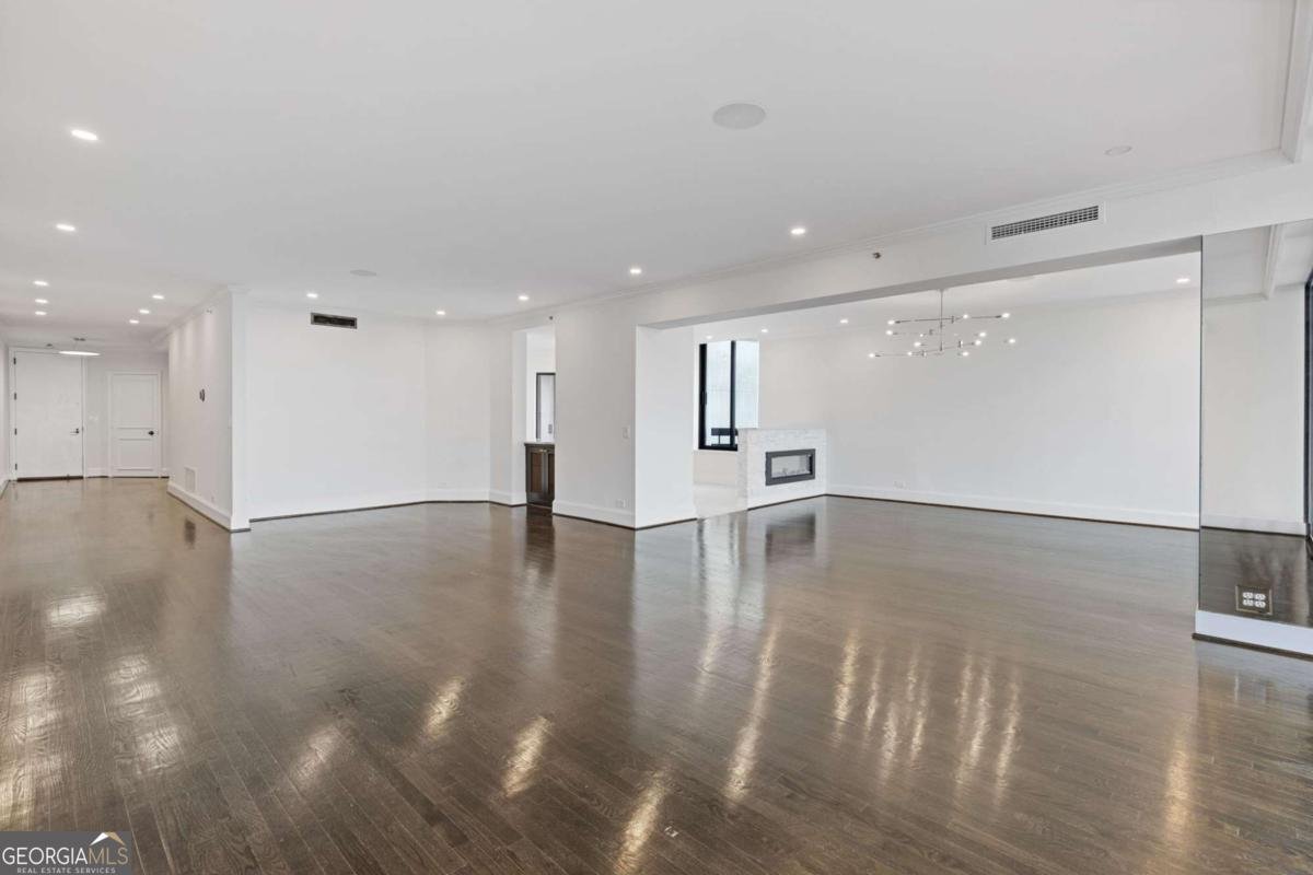 2660 Peachtree Road Atlanta - 12