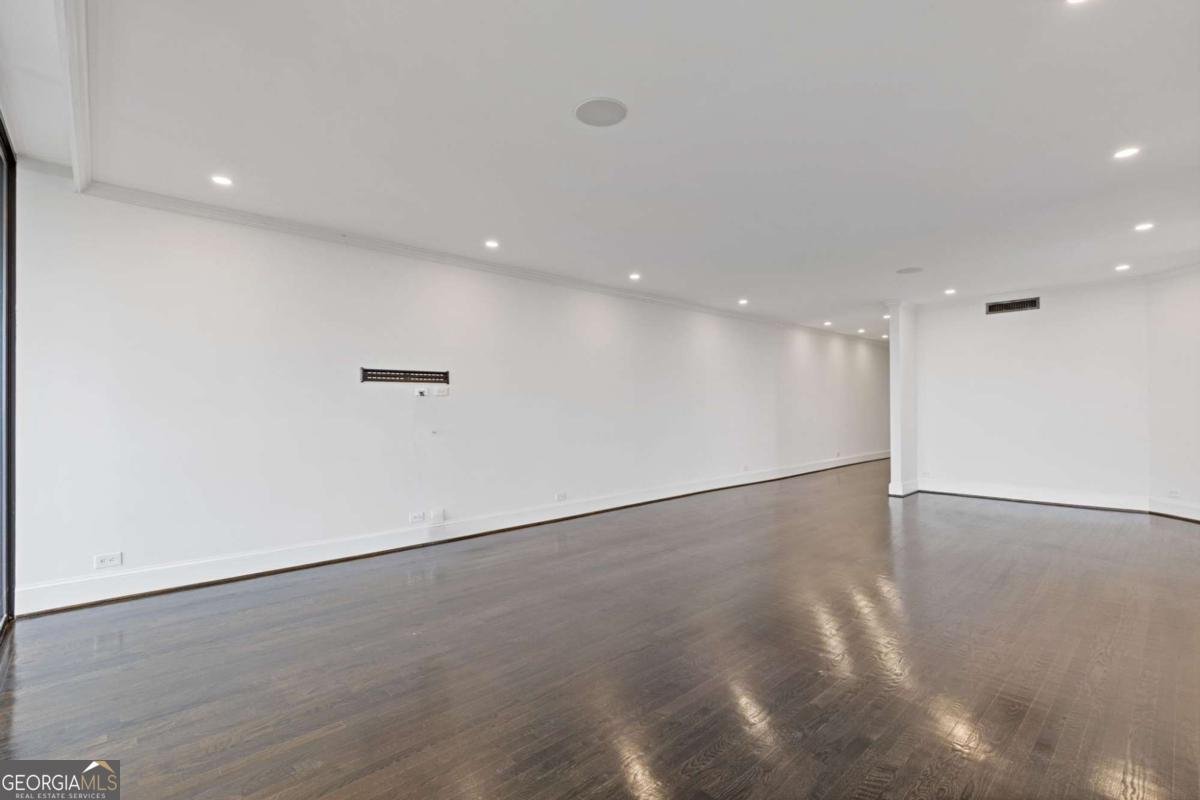 2660 Peachtree Road Atlanta - 13