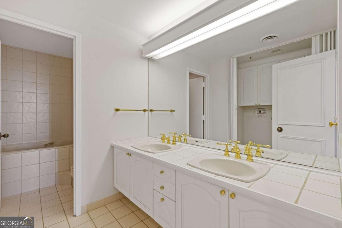 2660 Peachtree Road Atlanta - 25