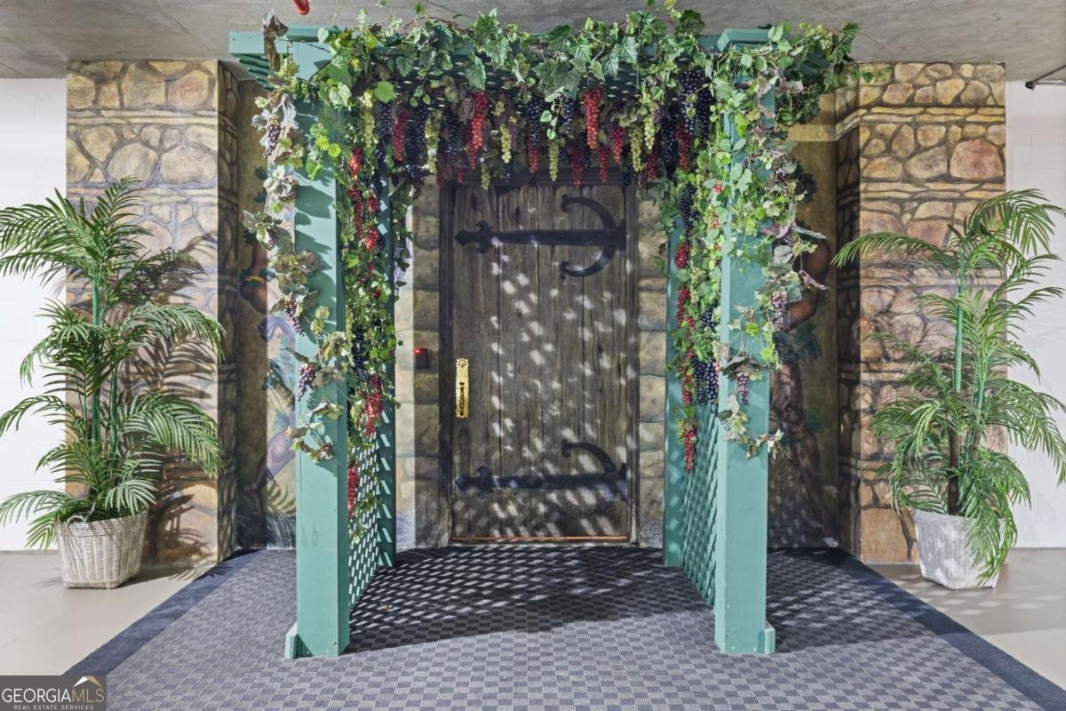 2660 Peachtree Road Atlanta - 57