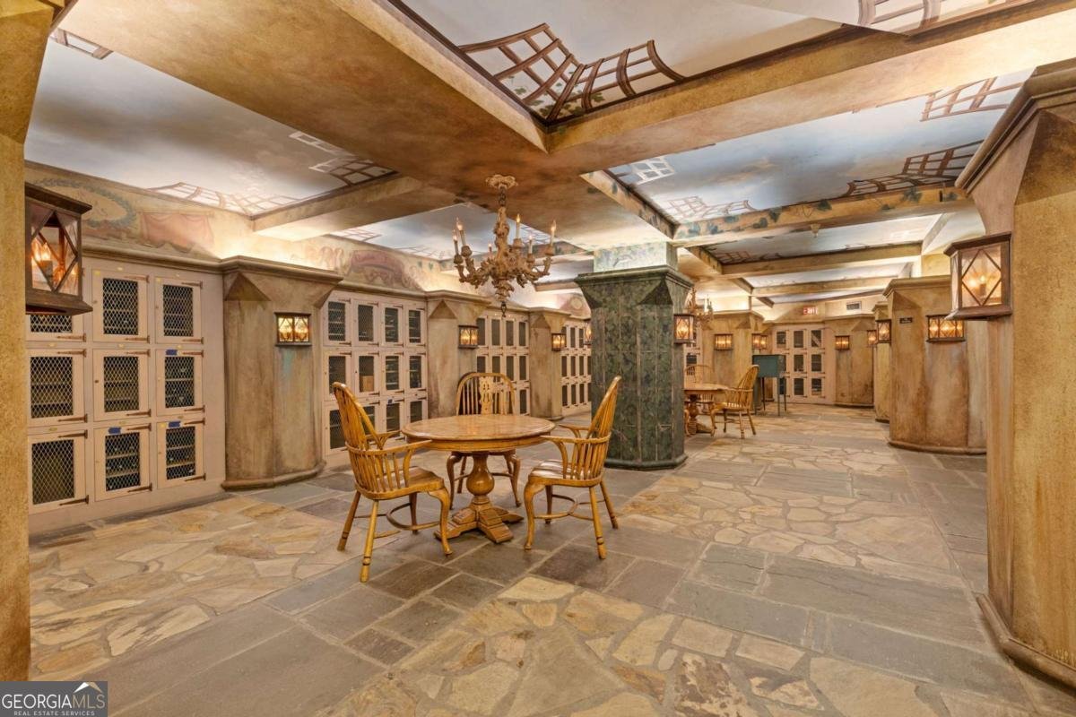 2660 Peachtree Road Atlanta - 59