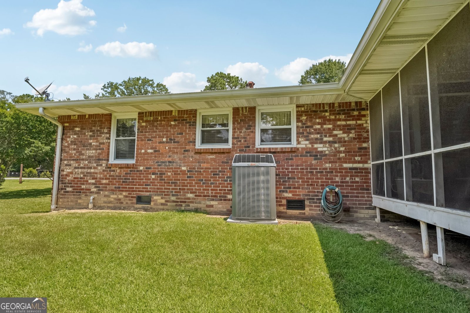 665 Beauregard Blvd. Fayetteville - 33