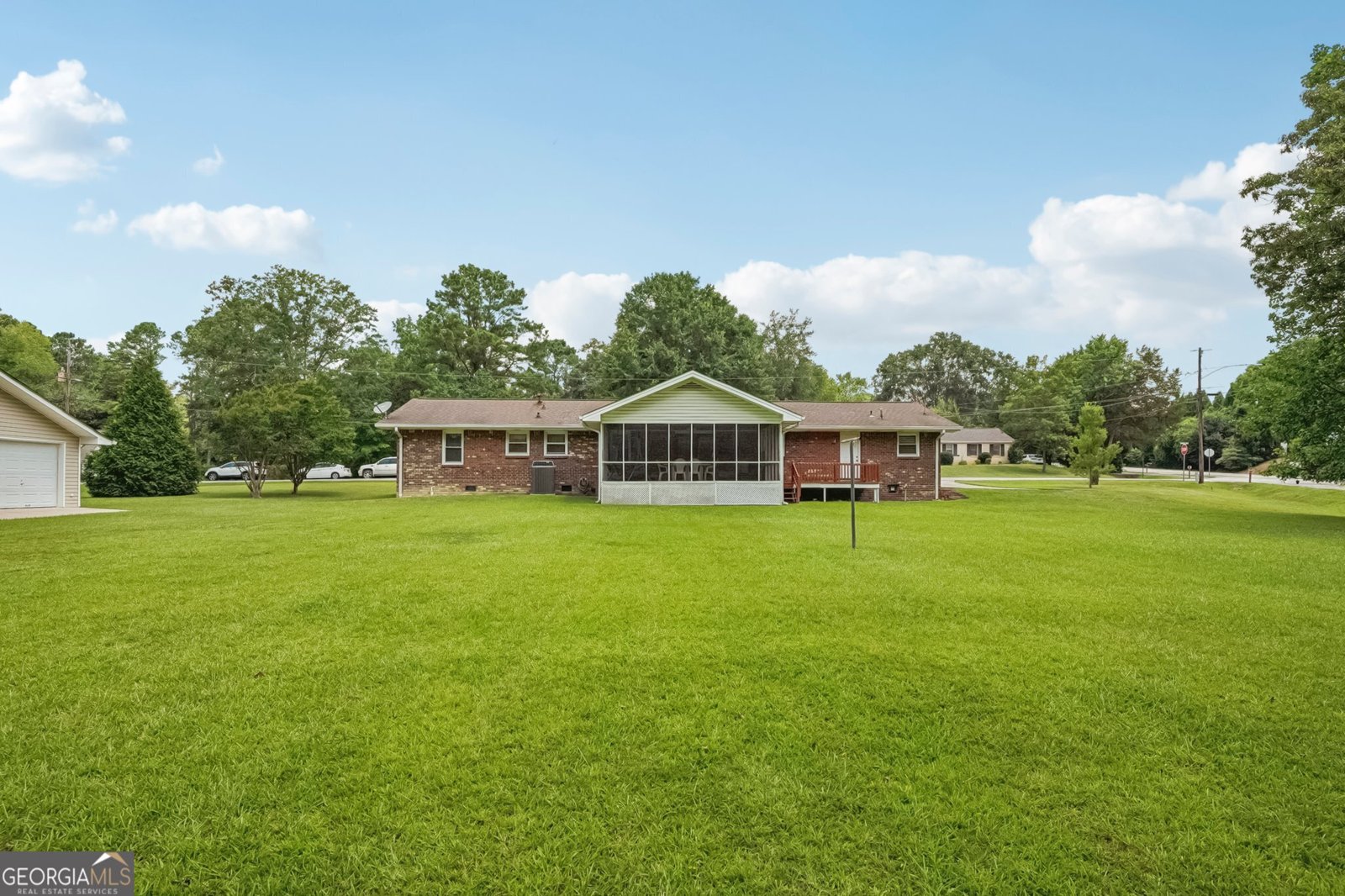 665 Beauregard Blvd. Fayetteville - 35