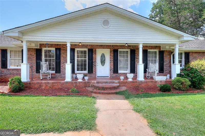 1605 Lake Lucerne Road Lilburn - 1