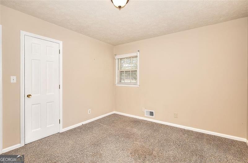 1605 Lake Lucerne Road Lilburn - 29