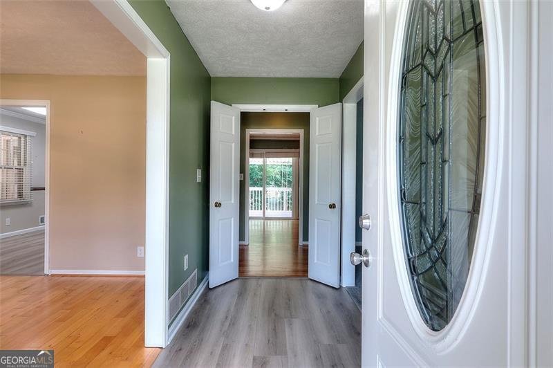1605 Lake Lucerne Road Lilburn - 6