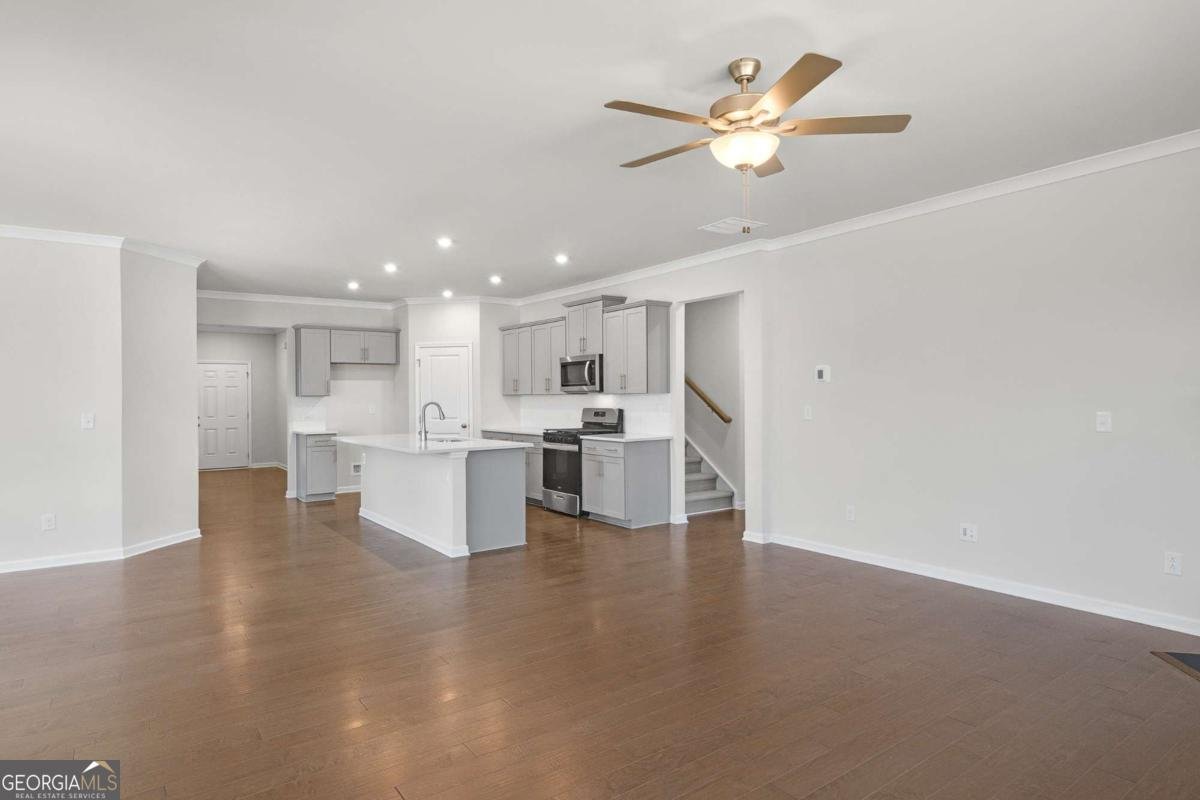 452 Village Lane Fairburn - 4