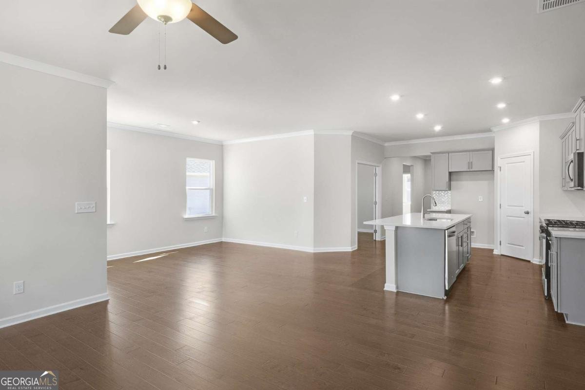 452 Village Lane Fairburn - 8