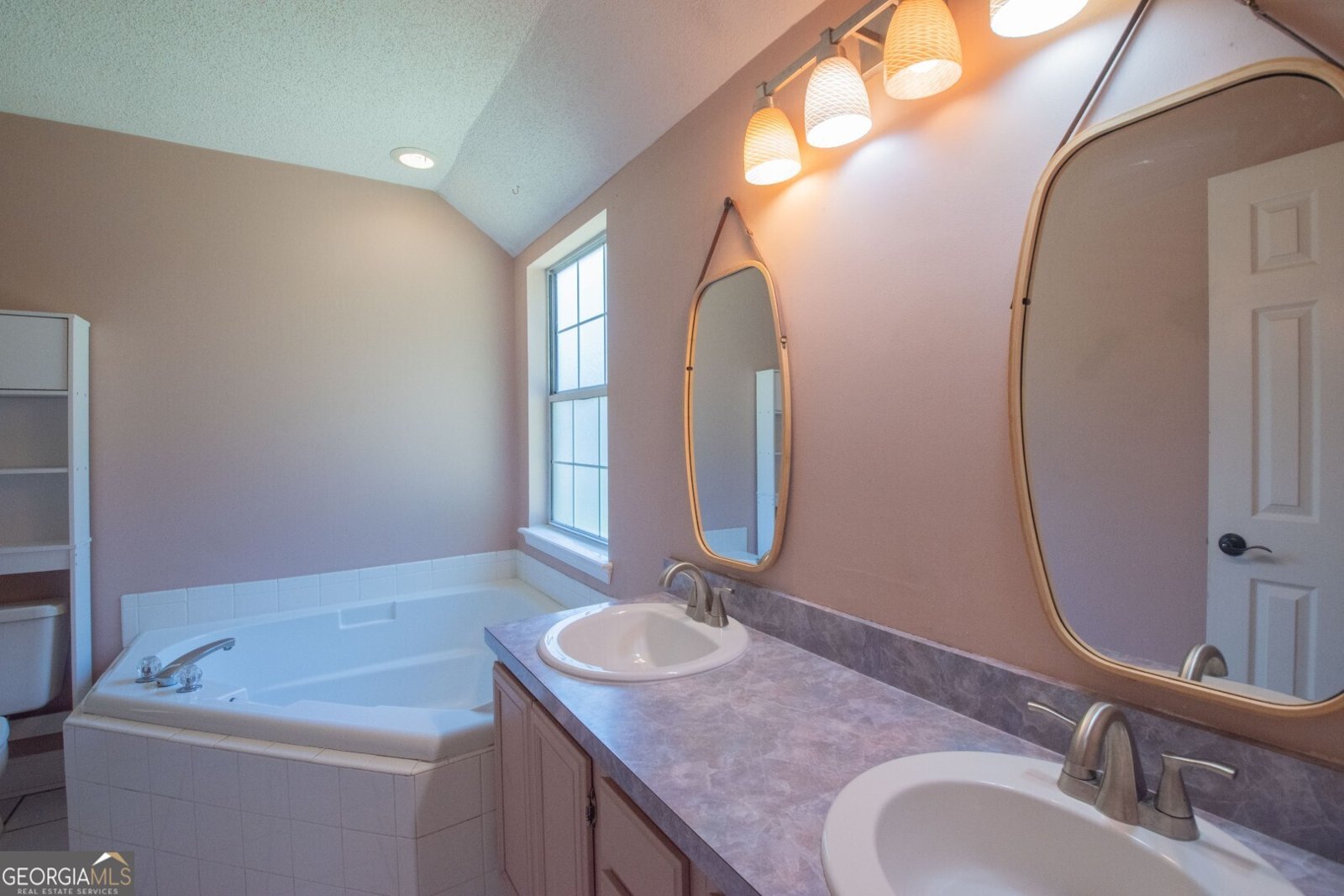 112 Clinton Court St. Marys - 19