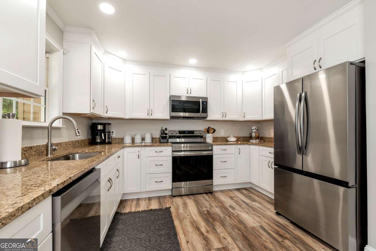 425 New Hope Lane Cornelia - 11
