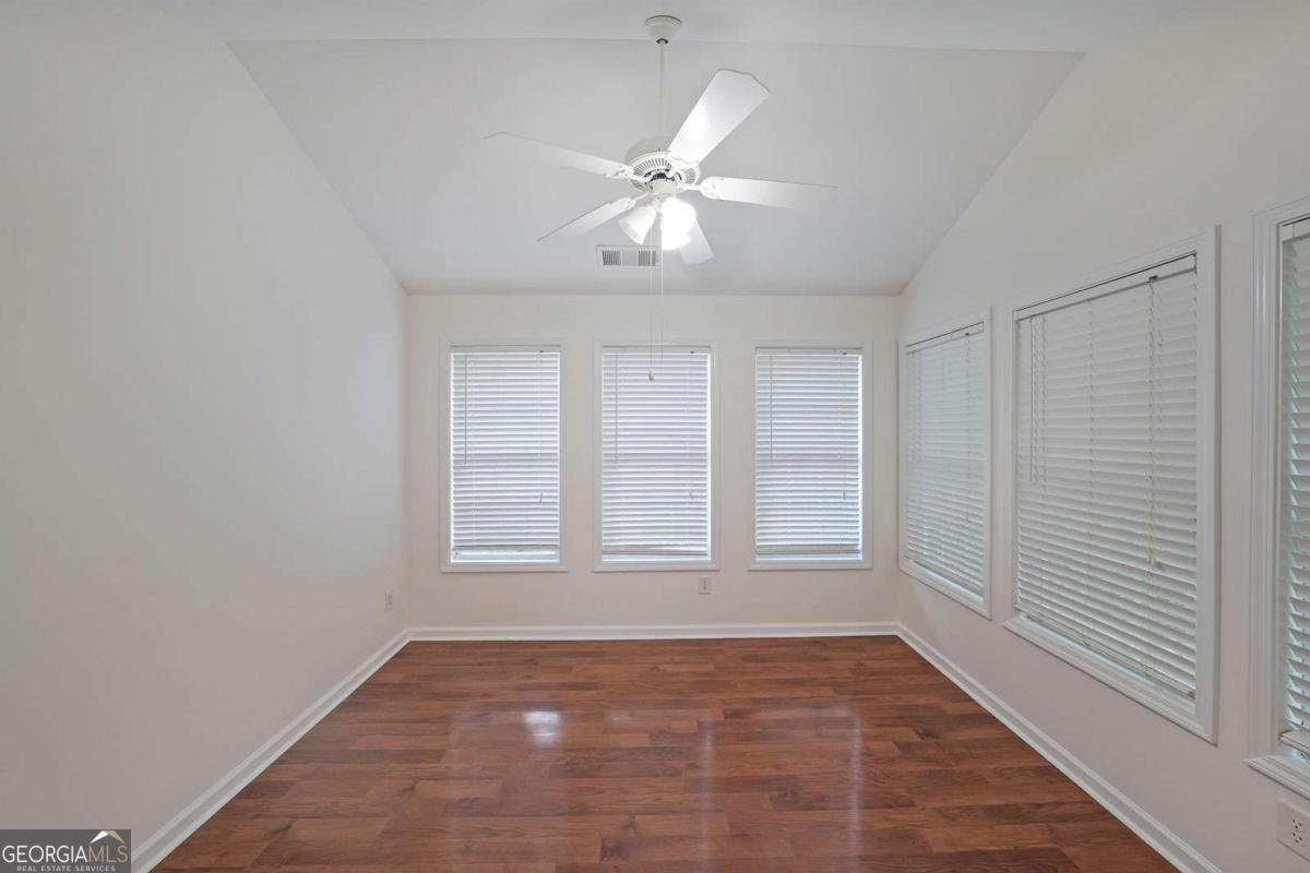 1126 Somerton Place Cumming - 12